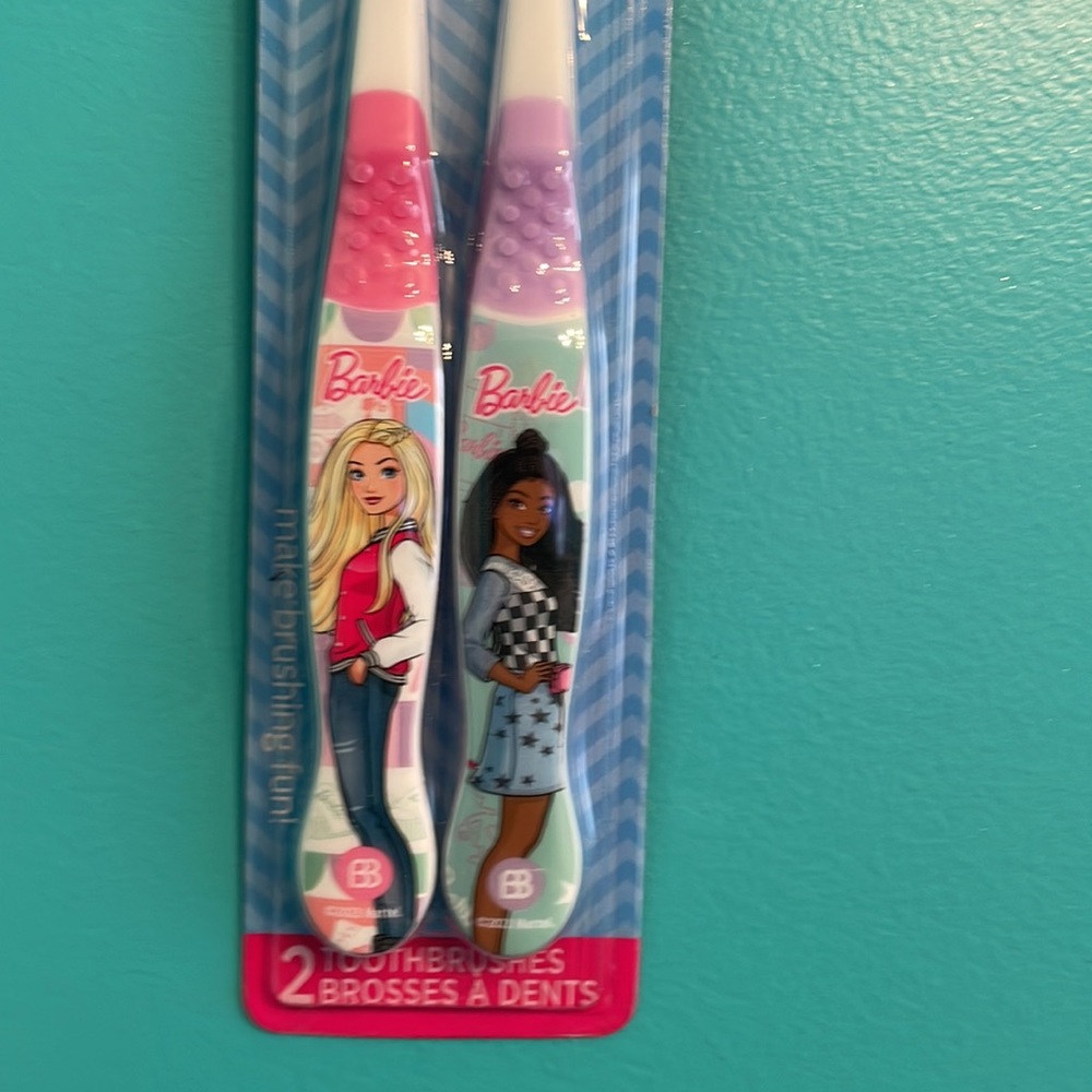 Barbie Toothbrushes - Picture 11 of 16